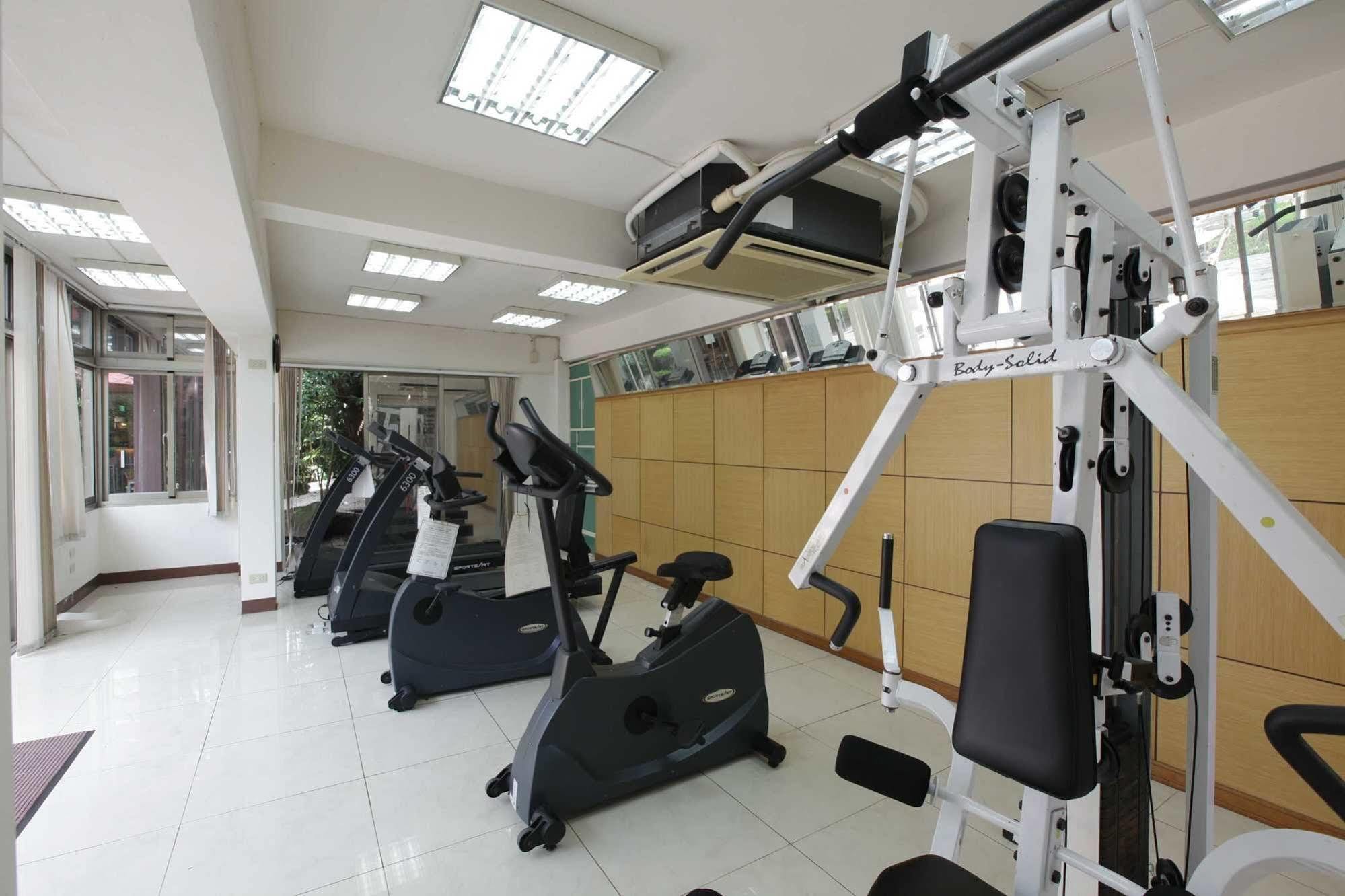 Art Spa Hotel Yilan Extérieur photo
