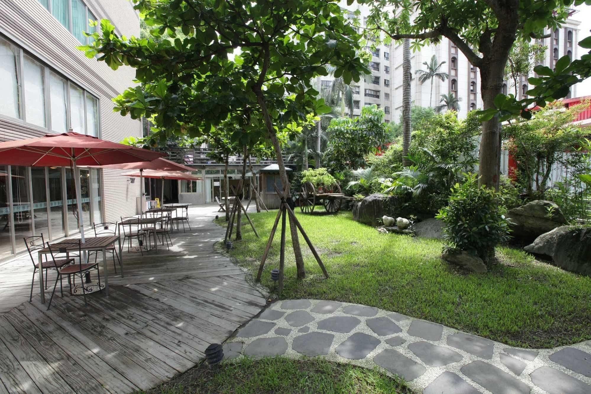 Art Spa Hotel Yilan Extérieur photo